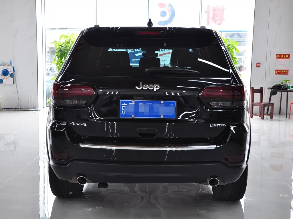 Jeep Grand Cherokee 2022 — фото 5