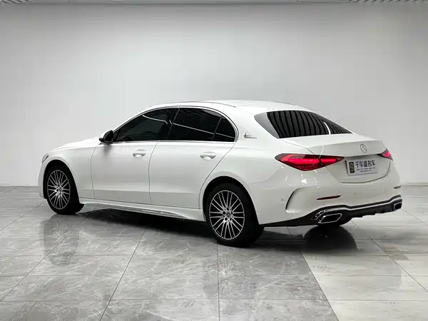 Mercedes-Benz C-Class 2024