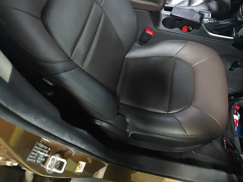 GAC Trumpchi GS4 2016 — фото 25