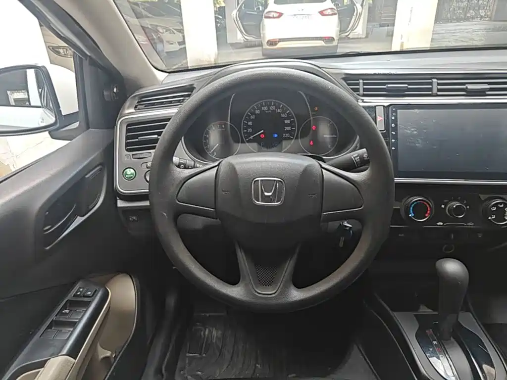 Honda City 2018 — фото 11