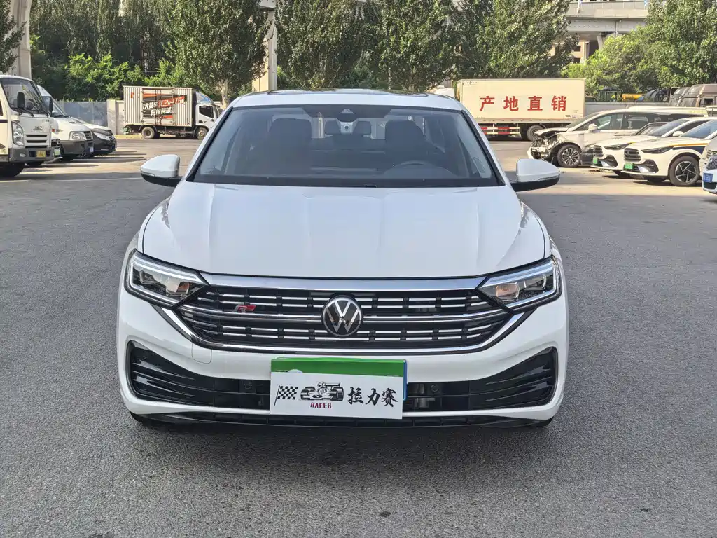 Volkswagen Sagitar 2023
