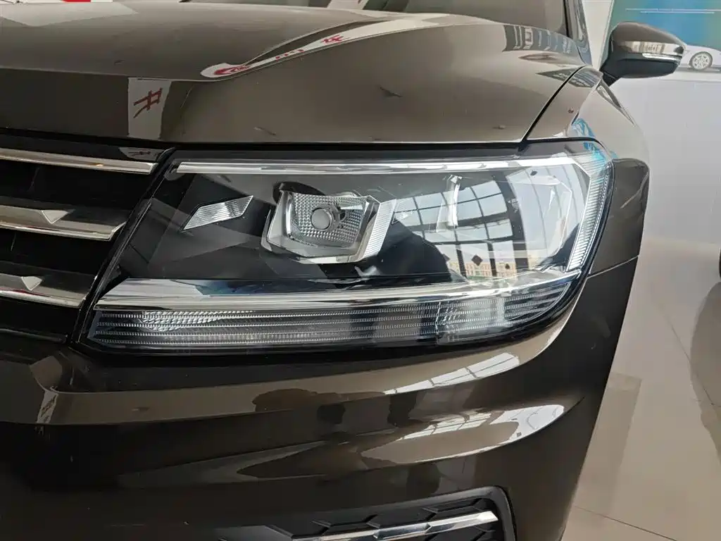Volkswagen Tiguan L 2019 — фото 24