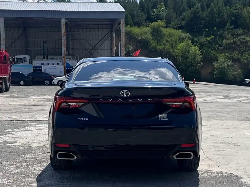 Toyota Avalon 2020