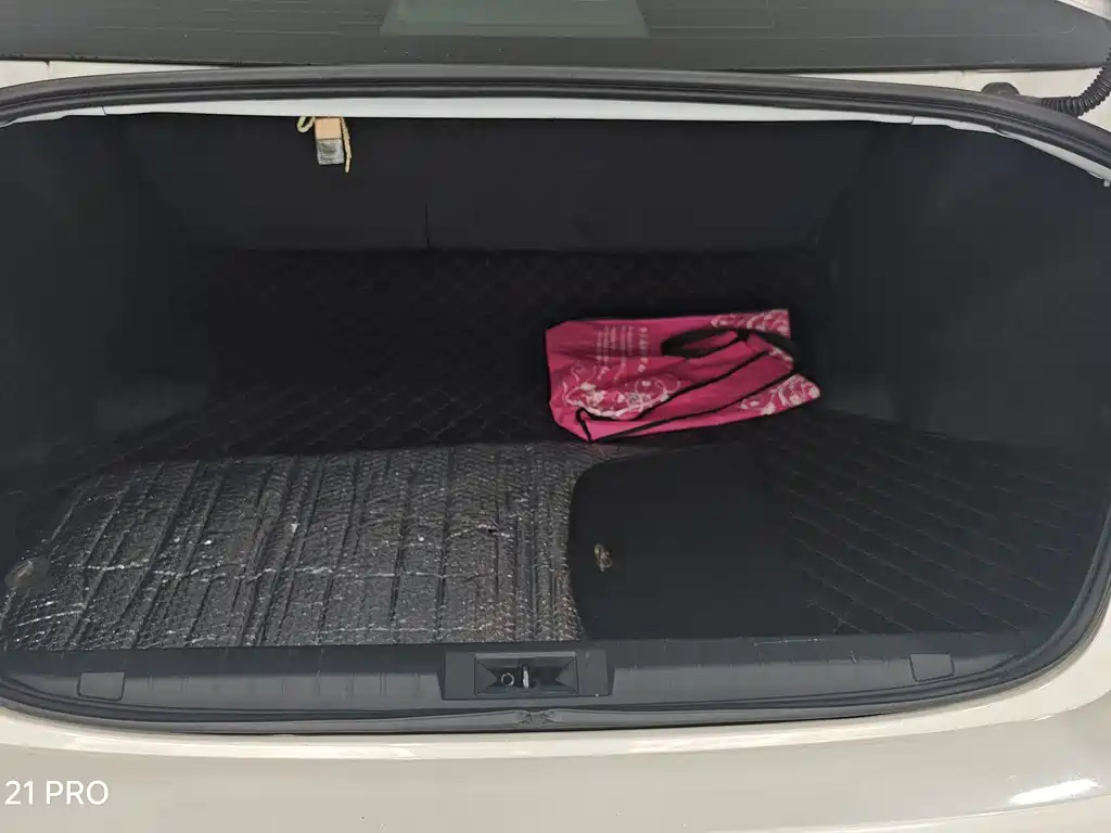 Subaru Legacy 2017 — фото 13
