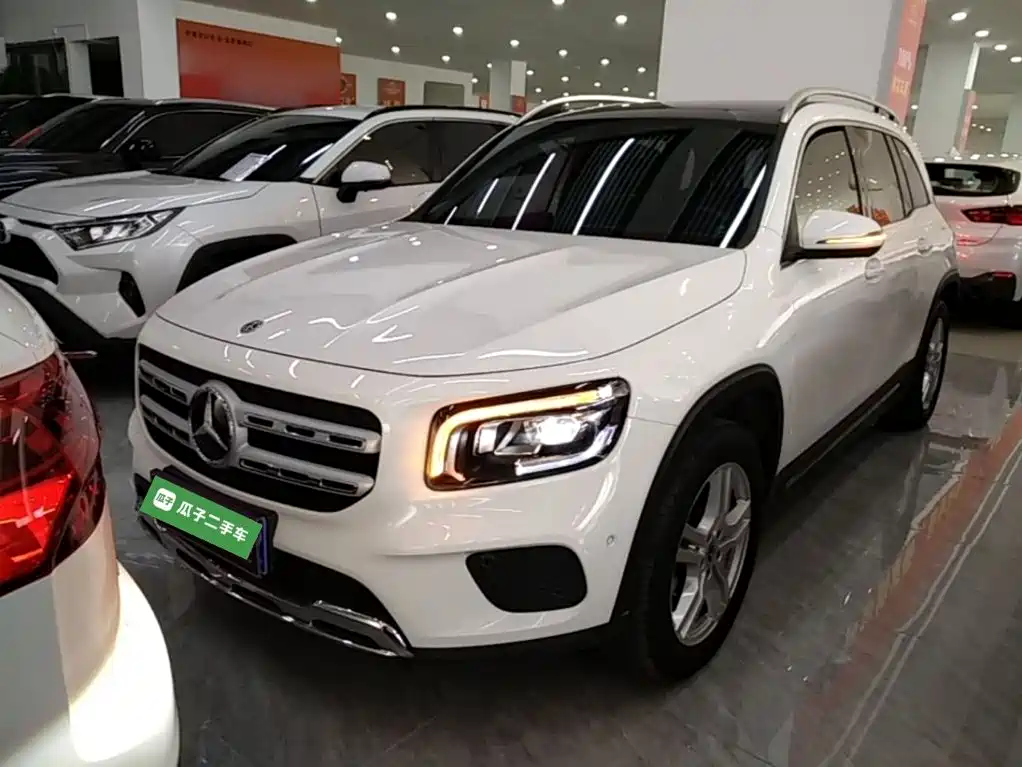 Mercedes-Benz GLB 2023 — фото 3