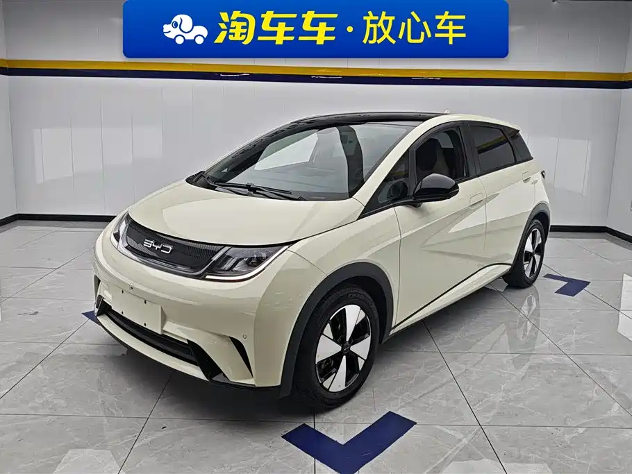 BYD Dolphin 2023