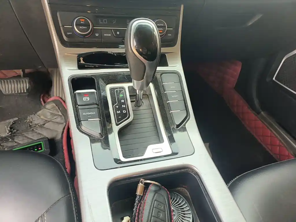 Geely Emgrand GS 2019 — фото 14