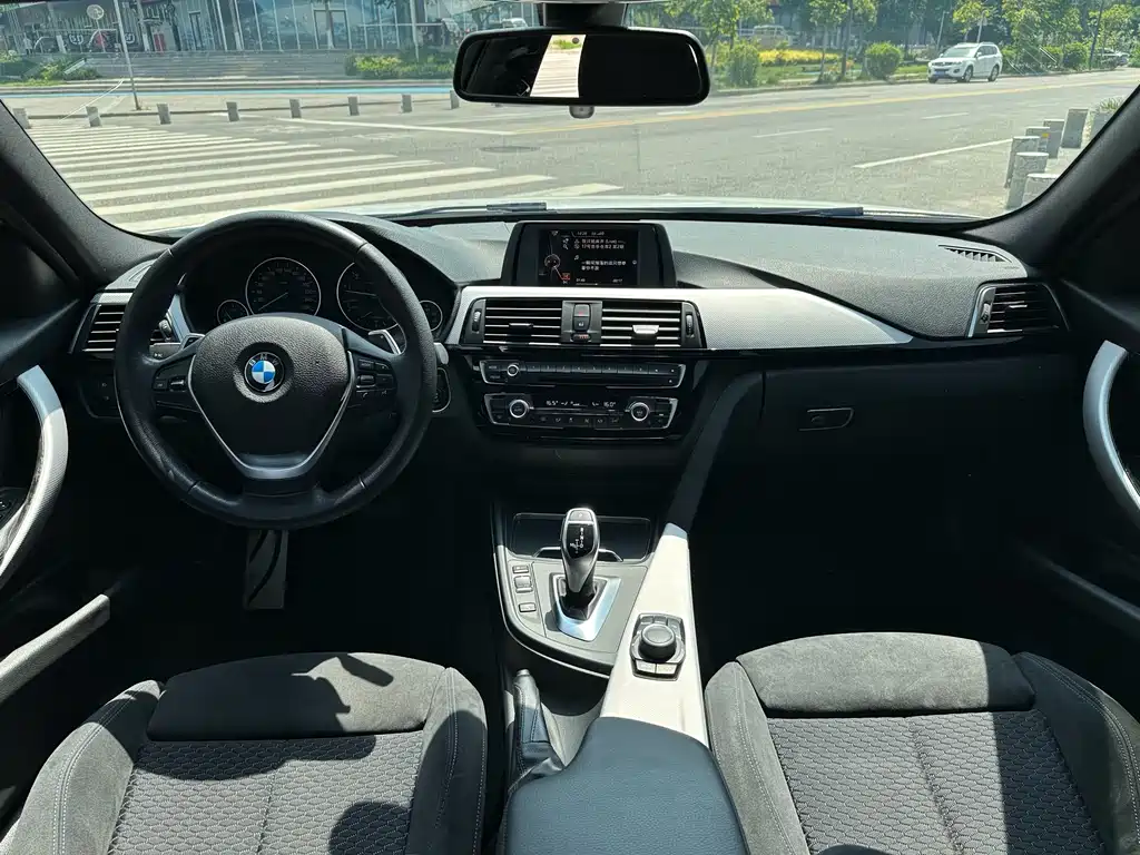 BMW 3 Series 2017