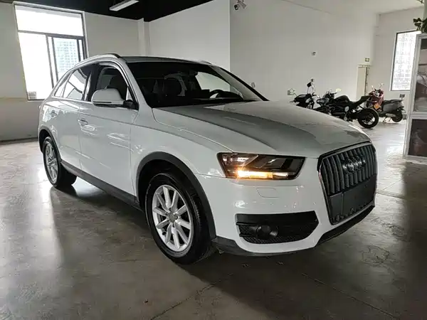 Audi Q3 2015