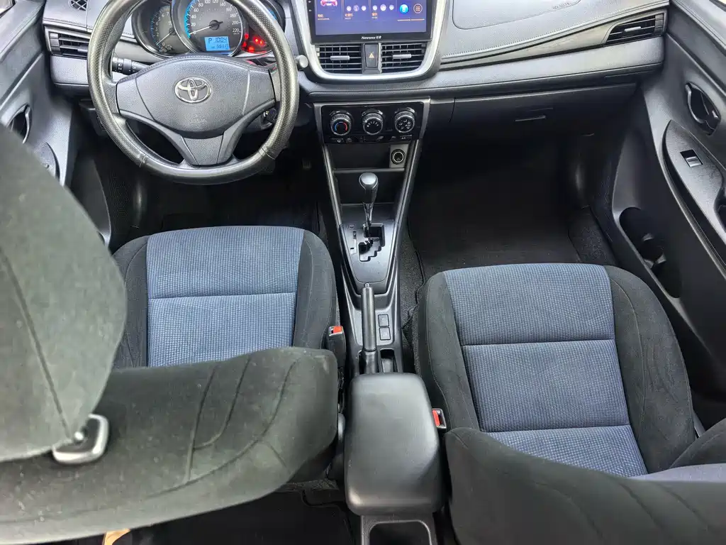 Toyota Yaris L 2019 — фото 8