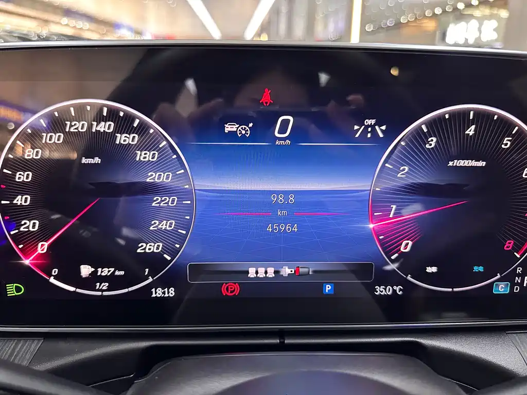 Mercedes-Benz C-Class 2023 — фото 14