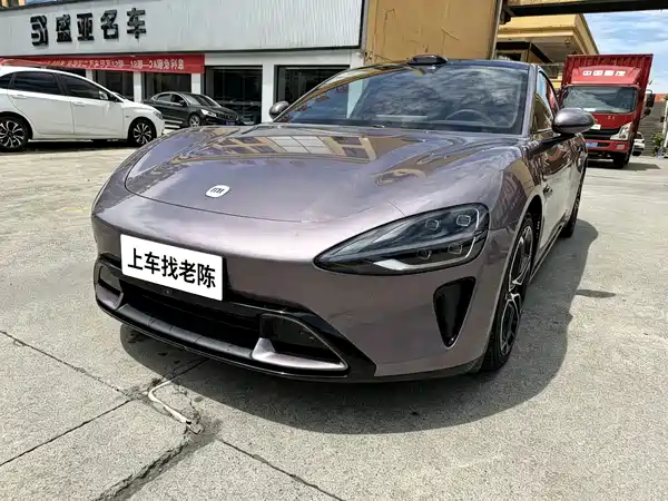 Xiaomi SU7 2024