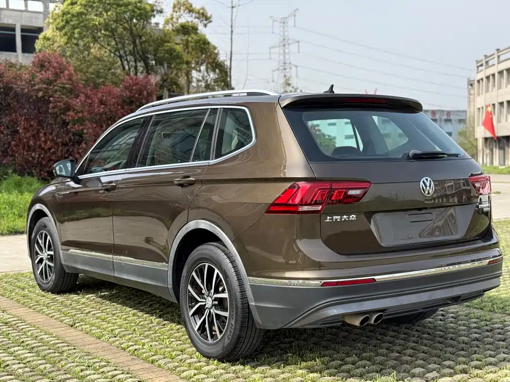 Volkswagen Tiguan L 2018 — фото 5