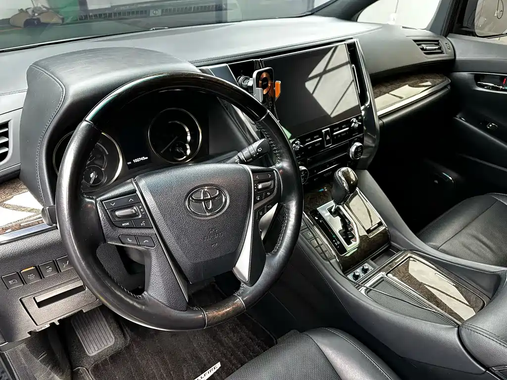 Toyota Alphard 2021 — фото 4