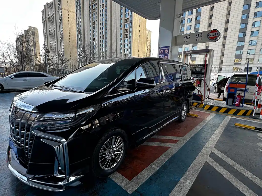 Toyota Alphard 2021 — фото 19