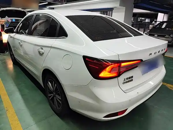 Roewe i5 2019