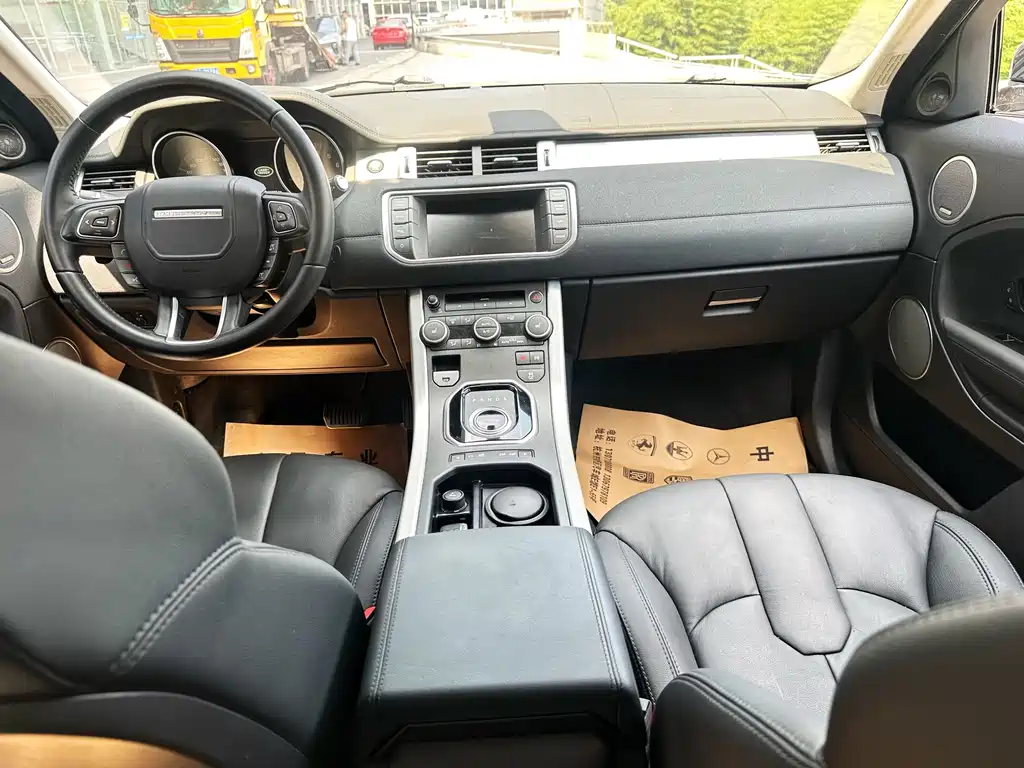 Land Rover Evoque 2016 — фото 14