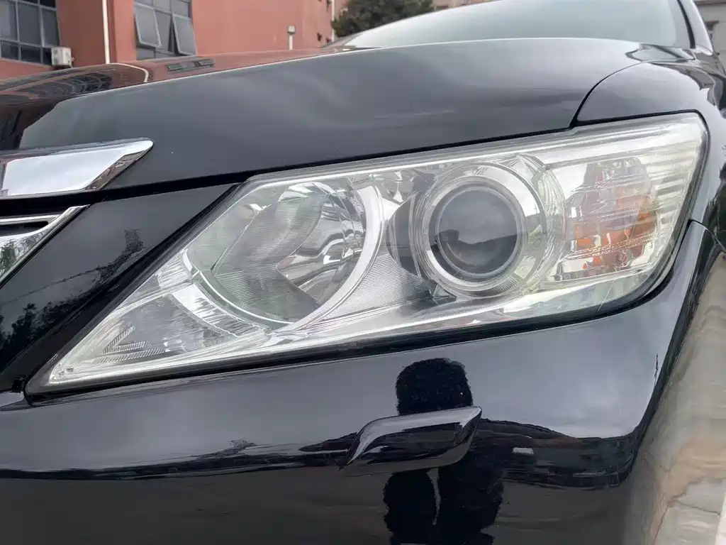 Toyota Camry 2015 — фото 5
