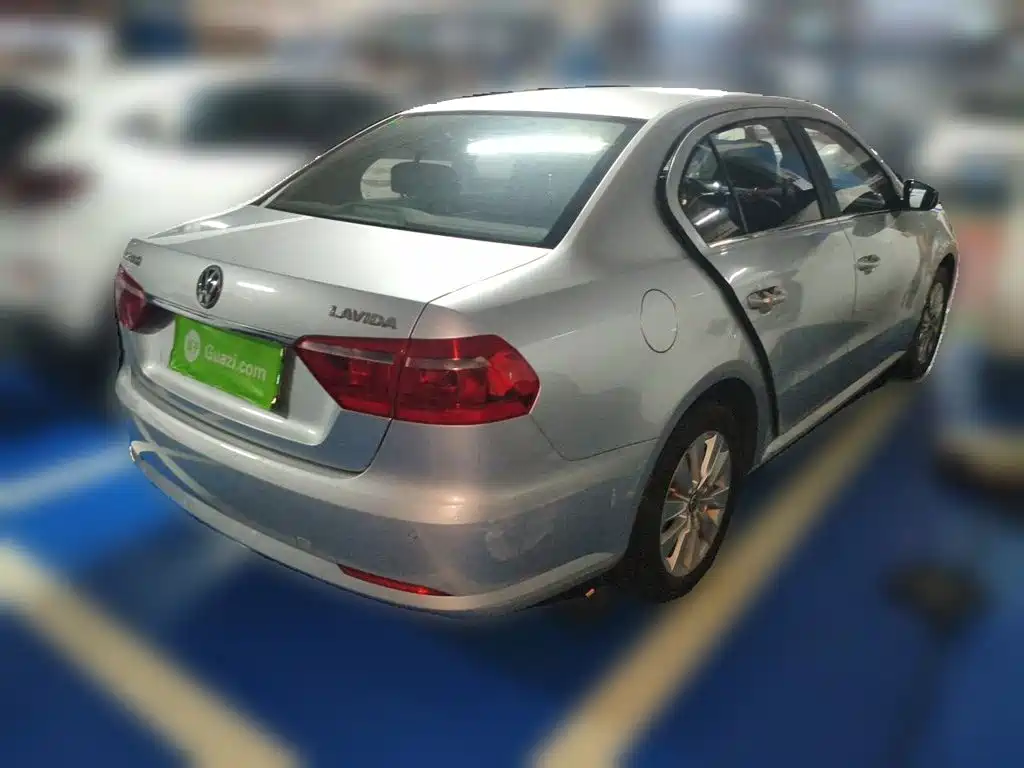 Volkswagen Lavida 2014