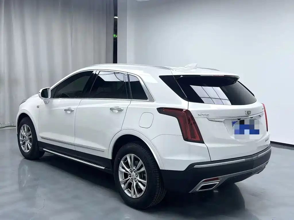 Cadillac XT5 2019 — фото 8