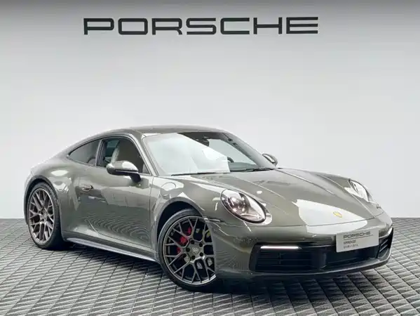 Porsche 911 2023
