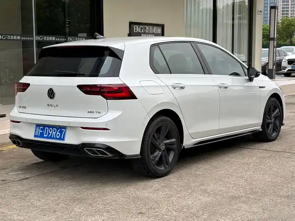 Volkswagen Golf 2022