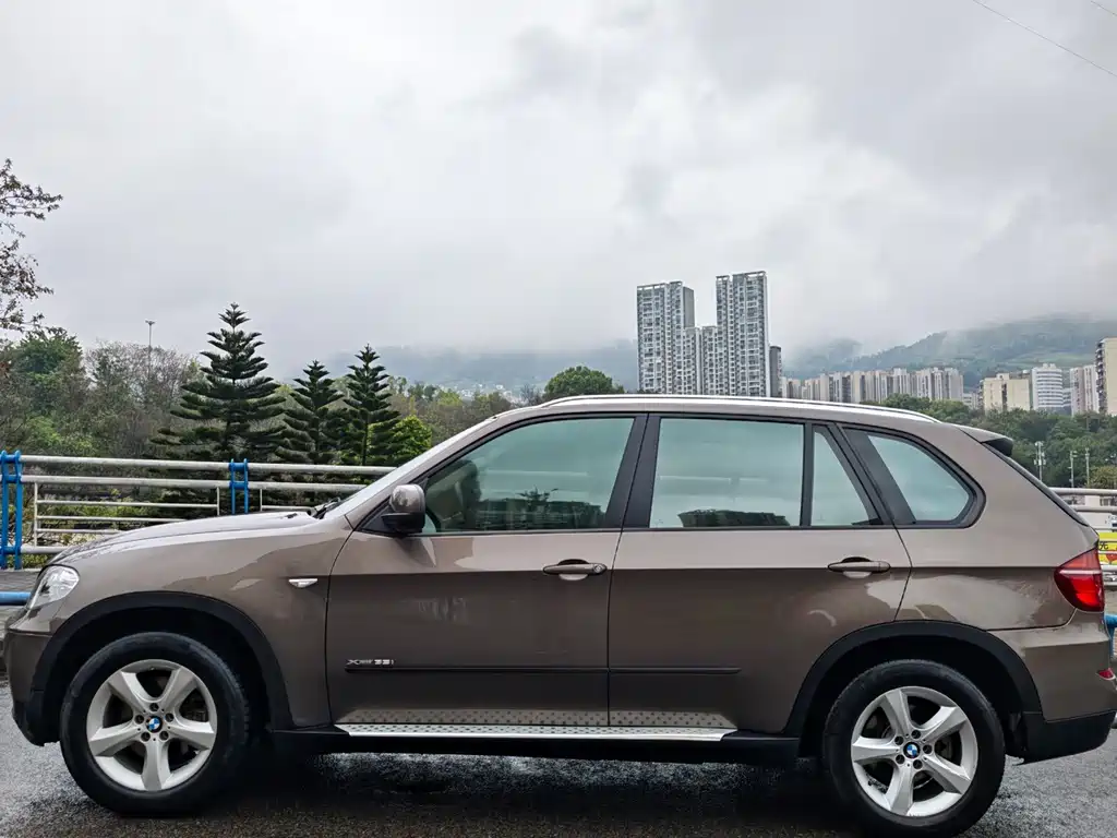 BMW X5 2011 — фото 2