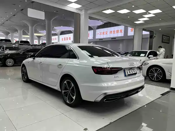 Audi A4L 2024