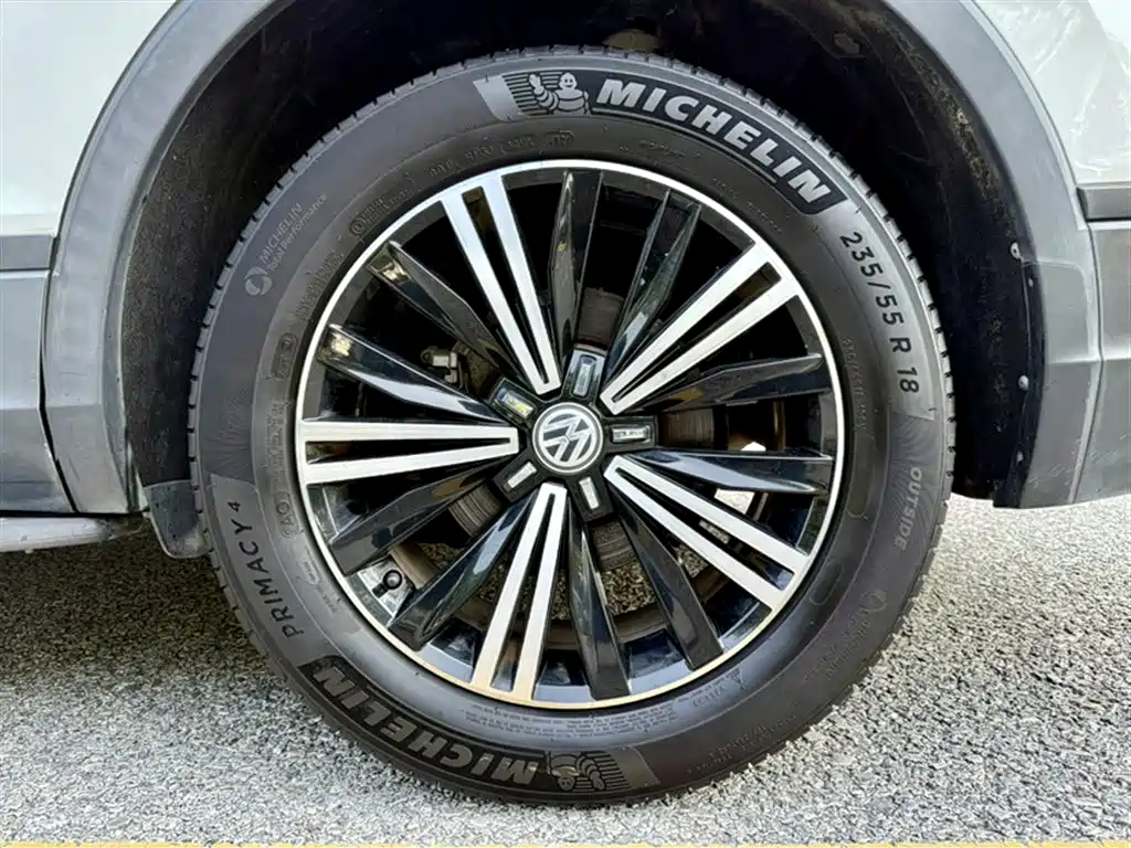 Volkswagen Tiguan L 2019 — фото 24