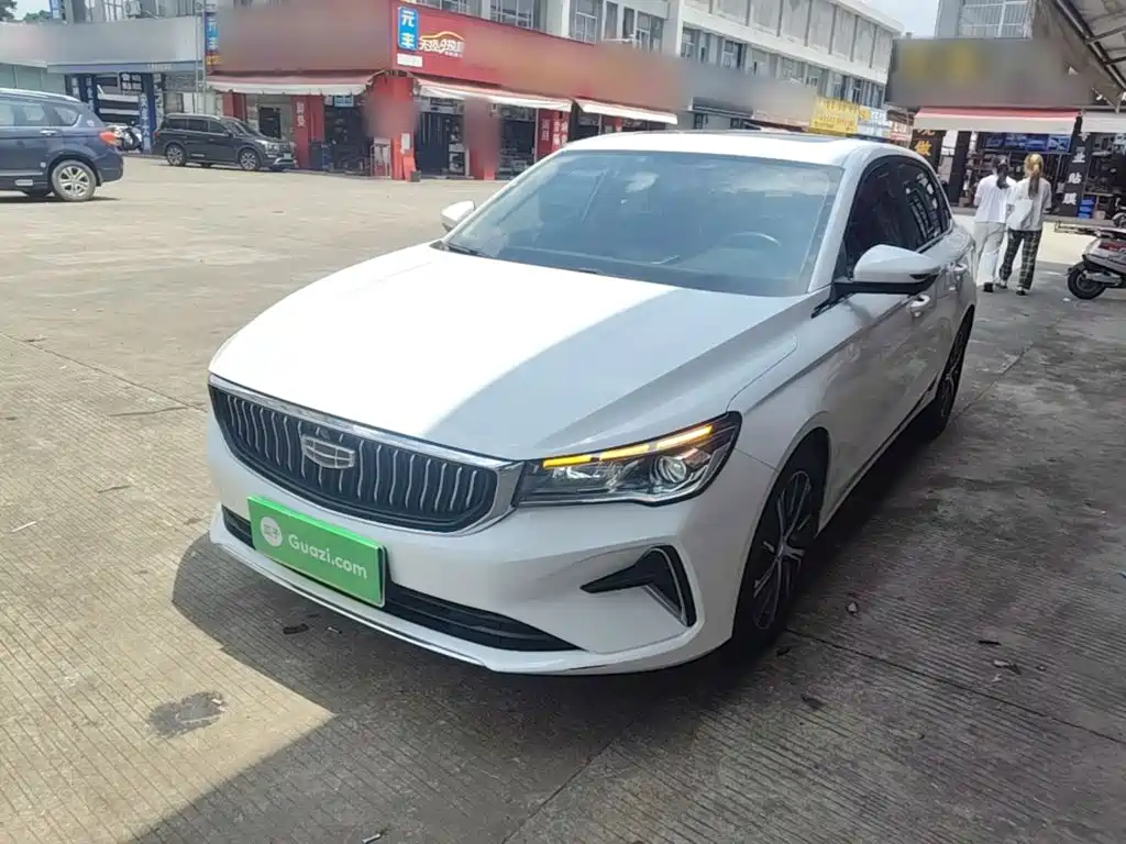 Geely Emgrand 2023