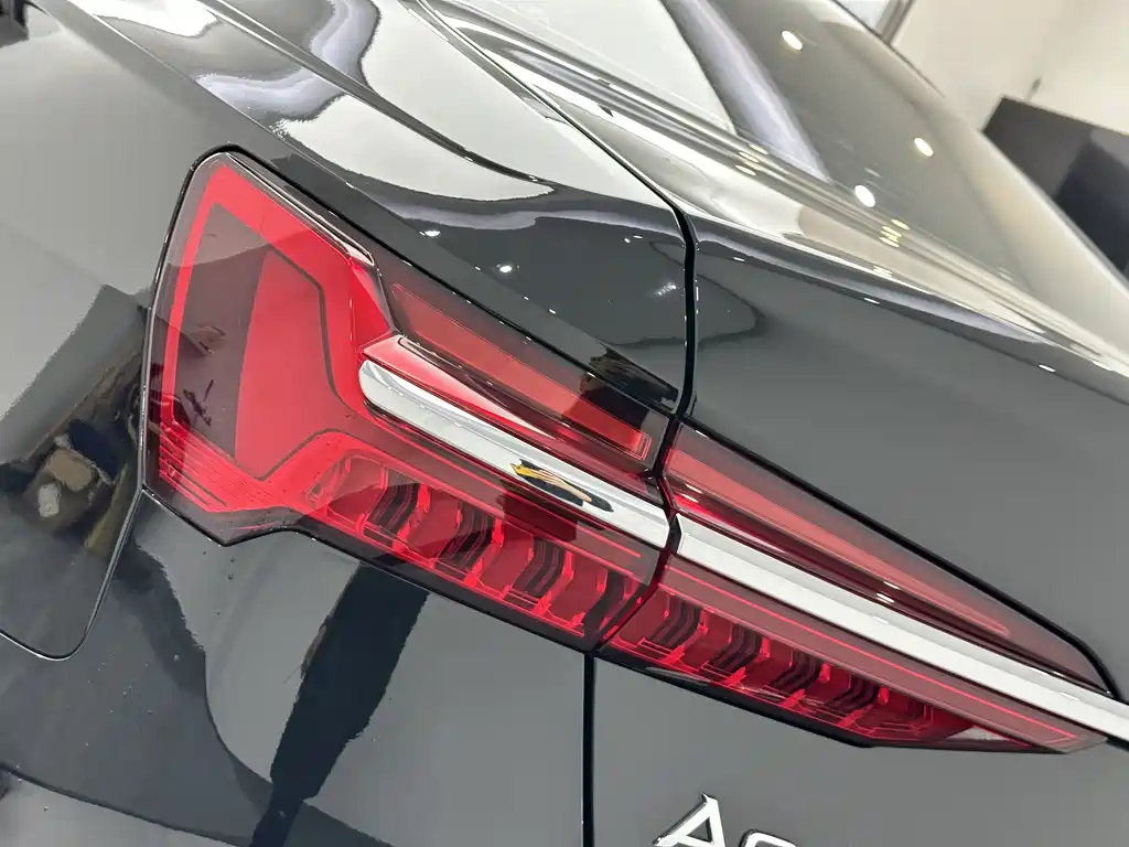 Audi A6L 2023 — фото 22