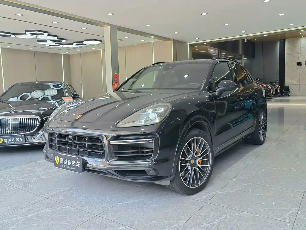 Porsche Cayenne 2019 — фото 1
