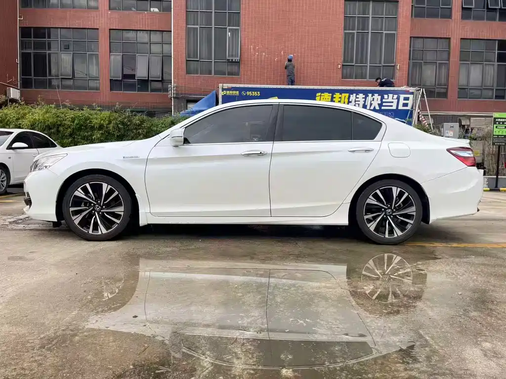 Honda Accord 2018 — фото 4
