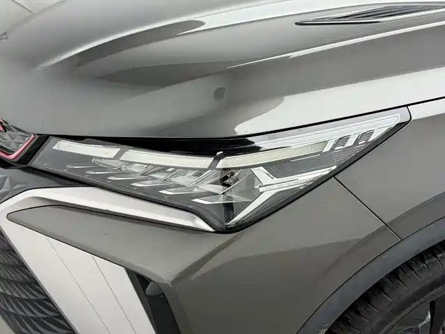 Geely Binyue 2022 — фото 15