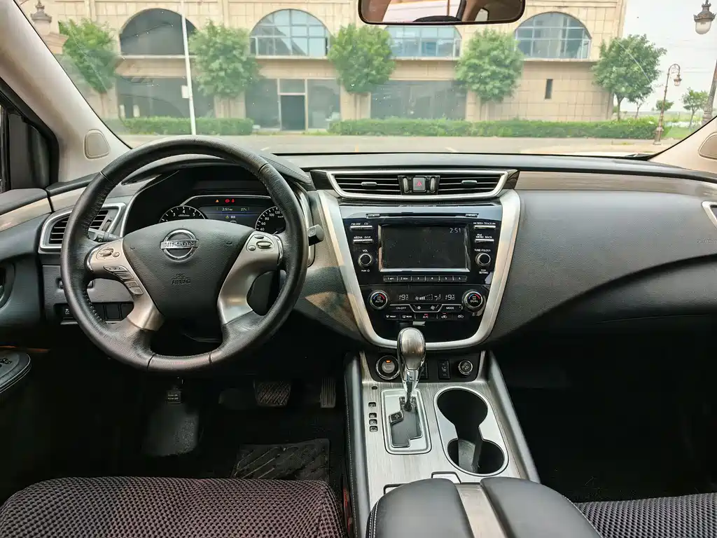 Nissan Murano 2016 — фото 10