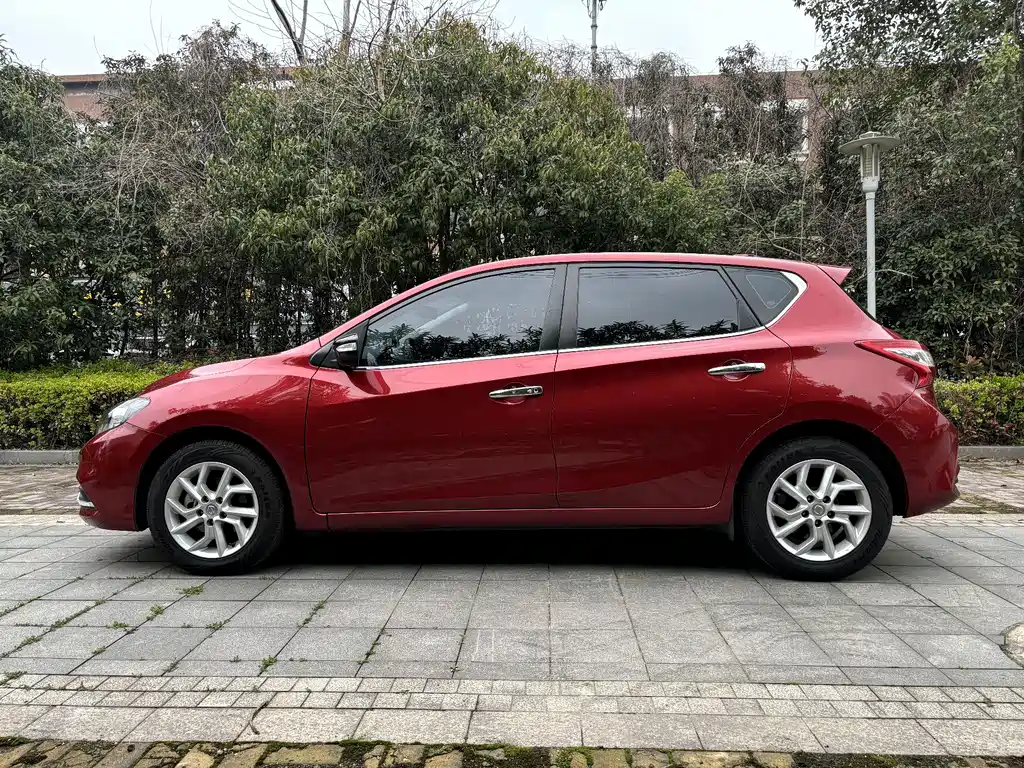 Nissan Tiida 2021 — фото 6