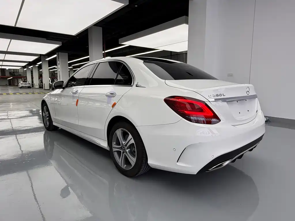 Mercedes-Benz C-Class 2020 — фото 15
