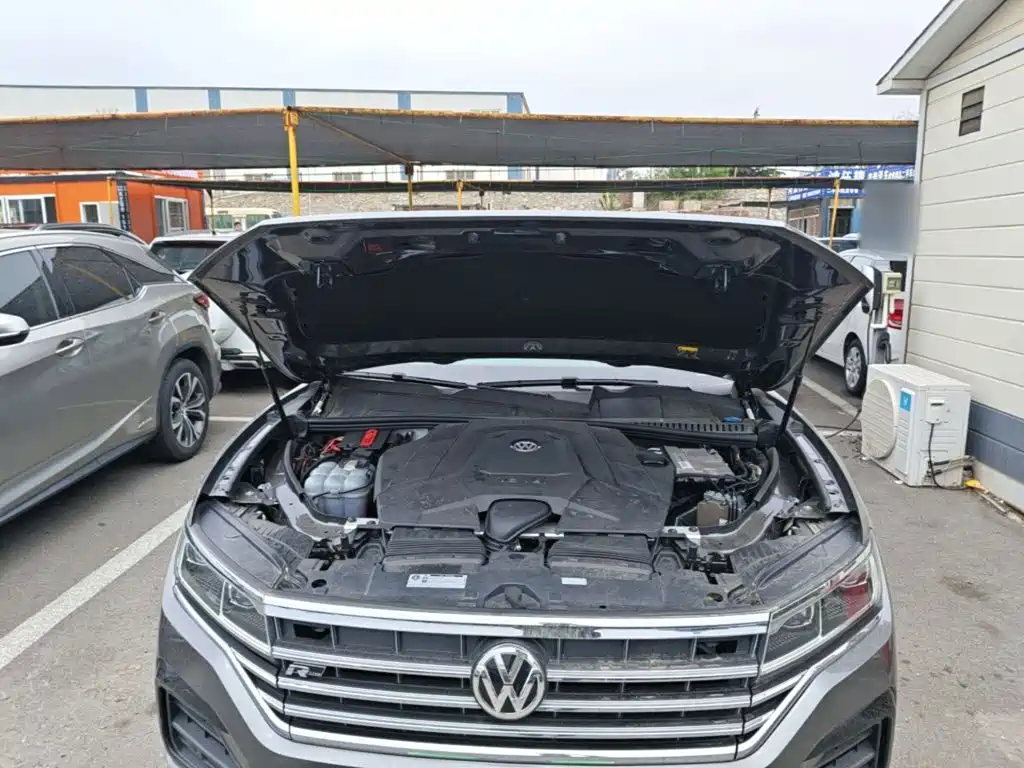 Volkswagen Touareg 2019 — фото 20