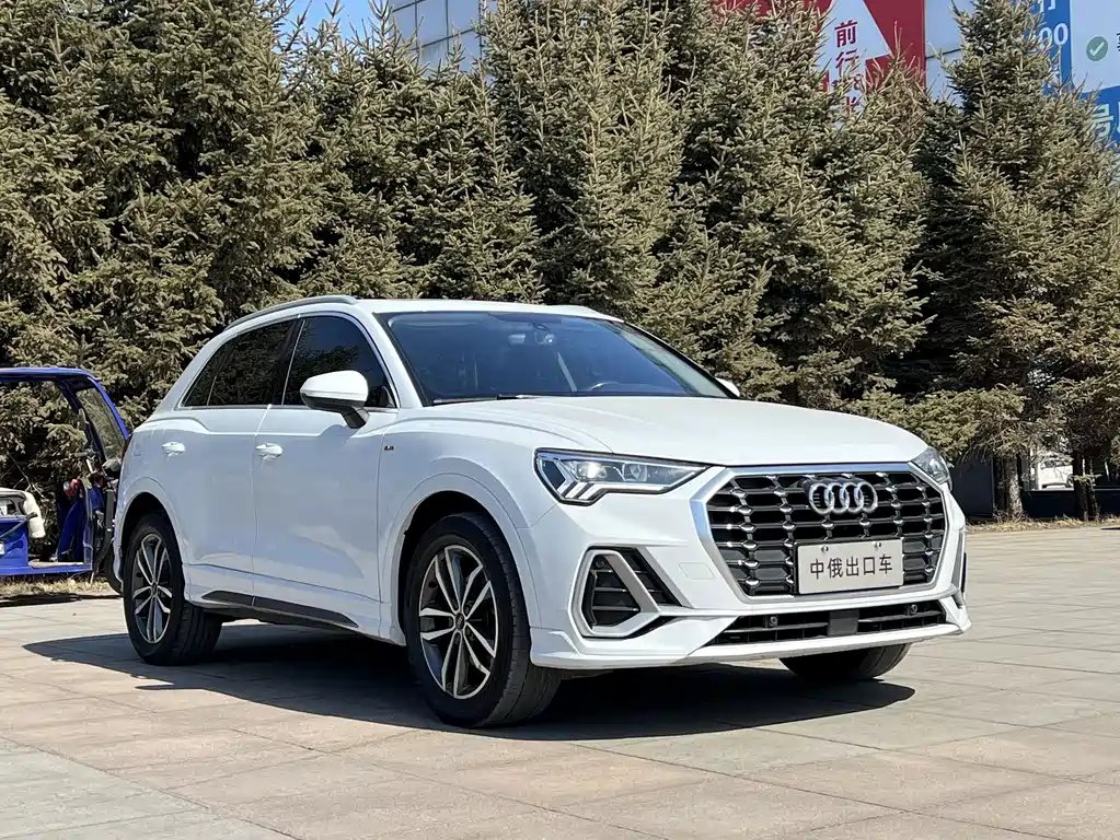 Audi Q3 2022 — фото 3
