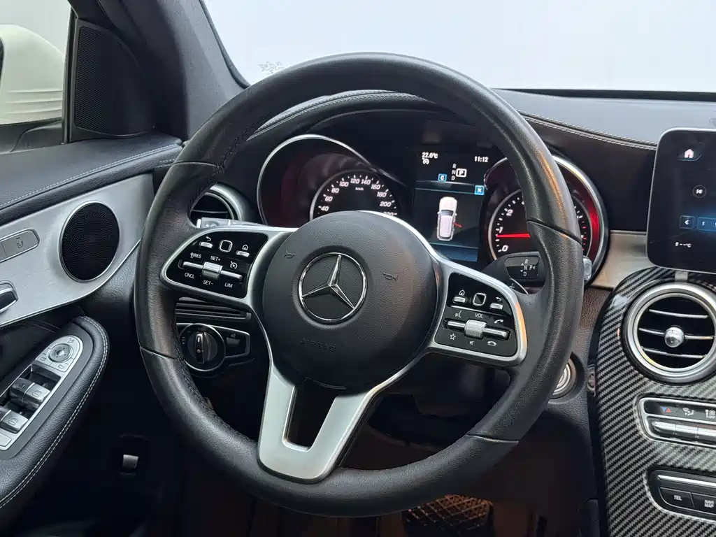 Mercedes-Benz GLC 2020 — фото 31