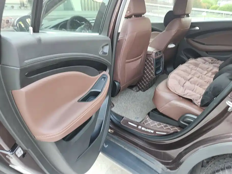 Buick Envision Plus 2018 — фото 11