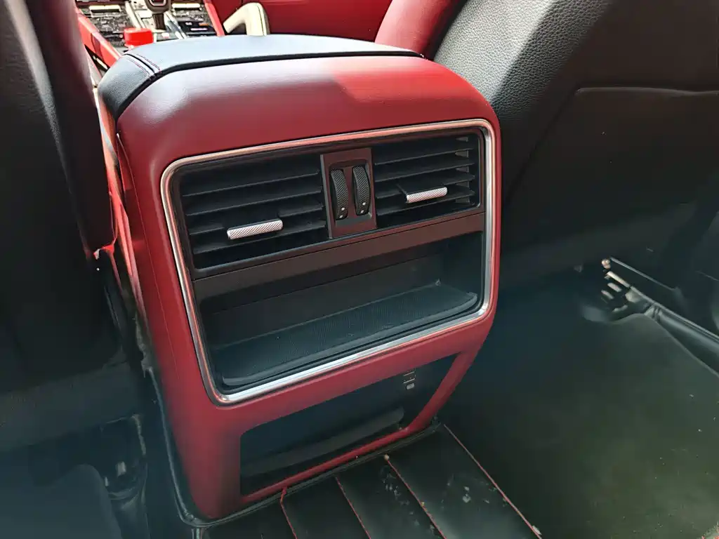 Porsche Cayenne 2018 — фото 15
