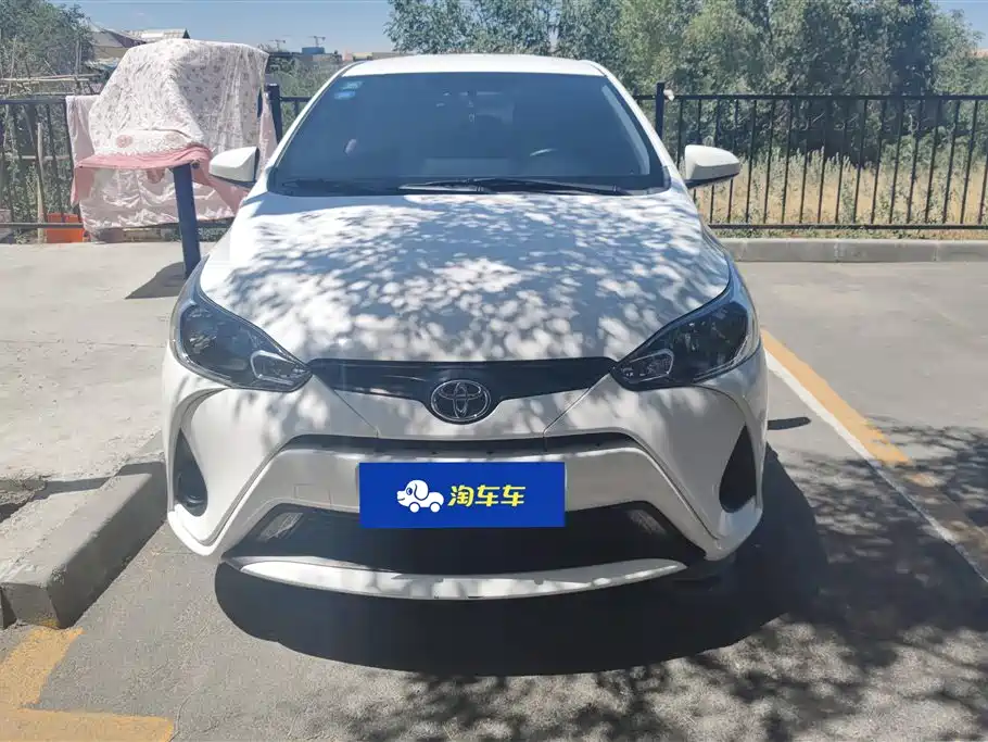 Toyota Yaris L 2019 — фото 2