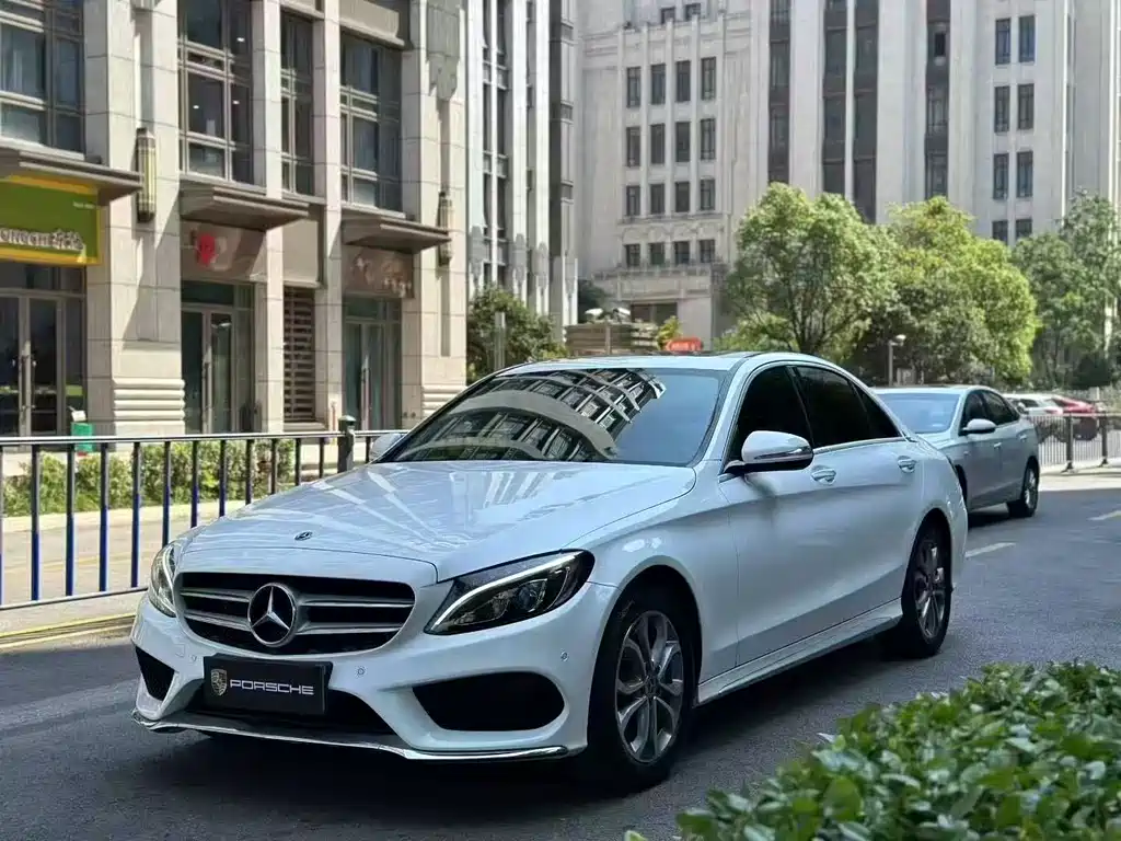 Mercedes-Benz C-Class 2016 — фото 1