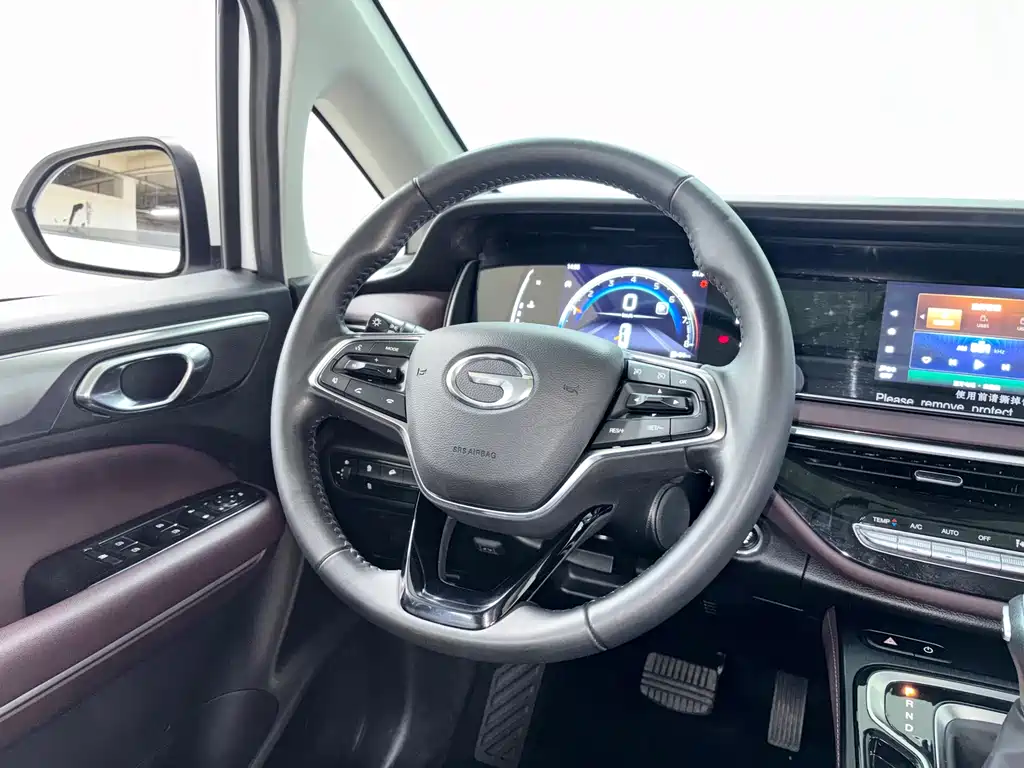 GAC Motor Trumpchi M6 2022 — фото 13