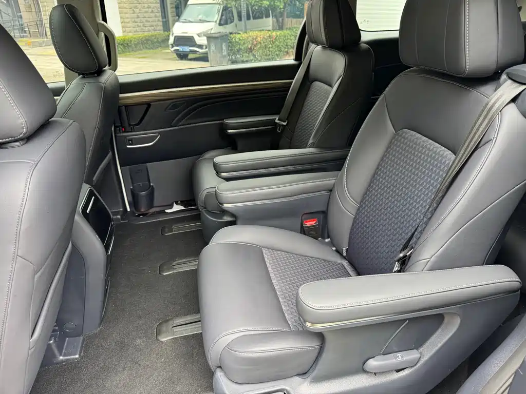 GAC Motor Trumpchi M8 2023 — фото 10