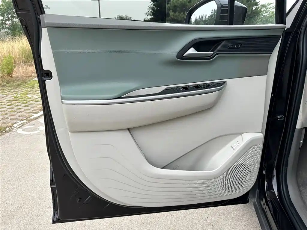 Hyundai Custo 2023 — фото 13