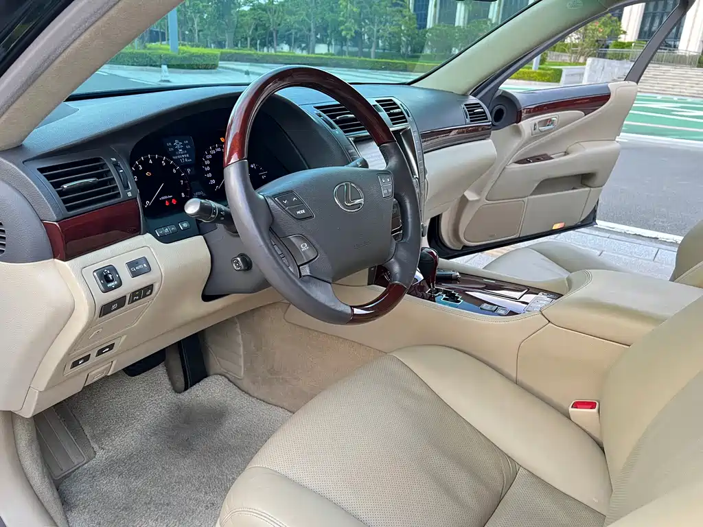 Lexus LS 2006 — фото 12