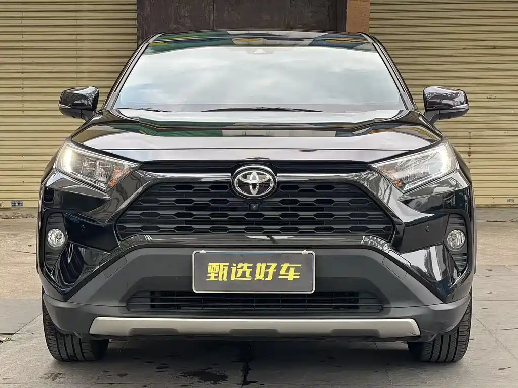 Toyota RAV4 2021