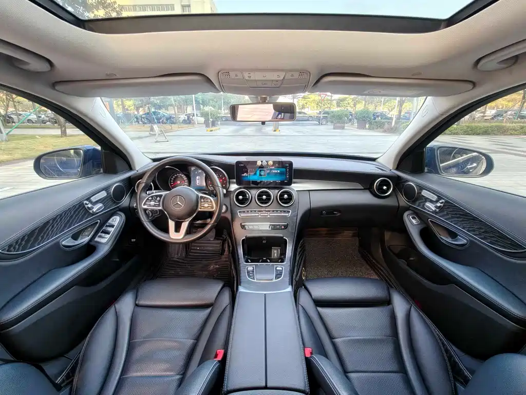 Mercedes-Benz C-Class 2019 — фото 11